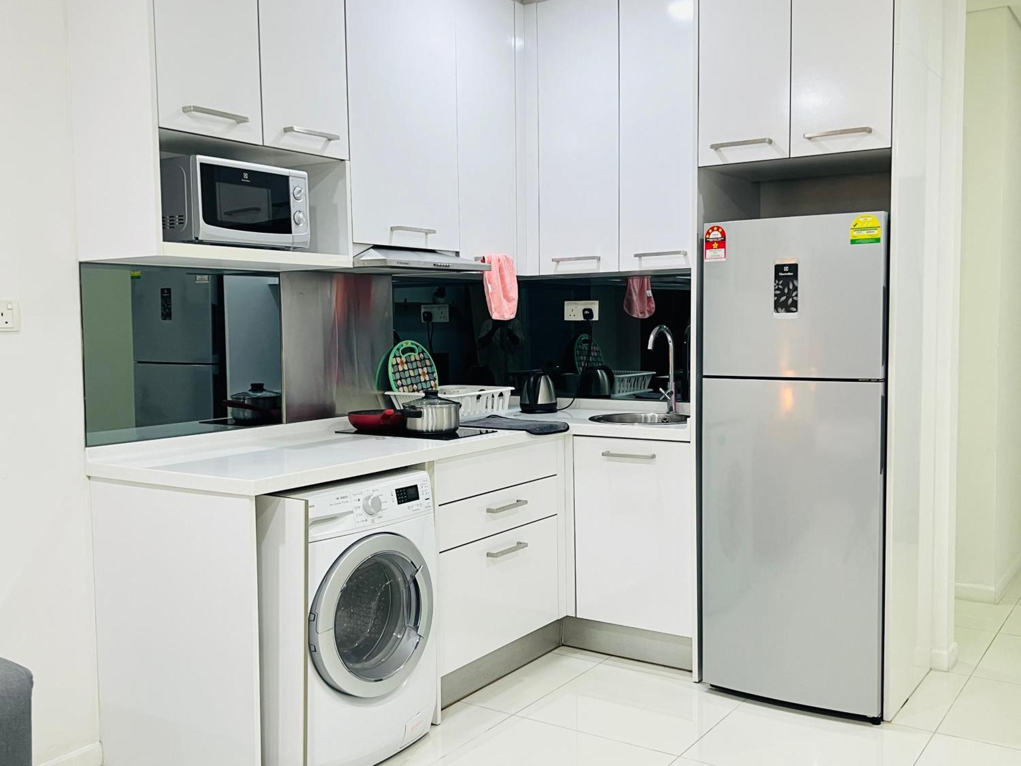 Mercu Summer Suites Klcc By Tasrifa Куала Лумпур Екстериор снимка